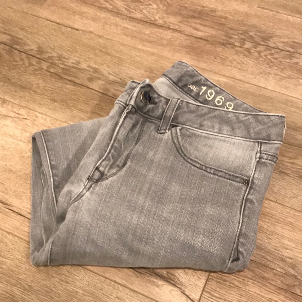 Like new GREY SKINNY JEANS